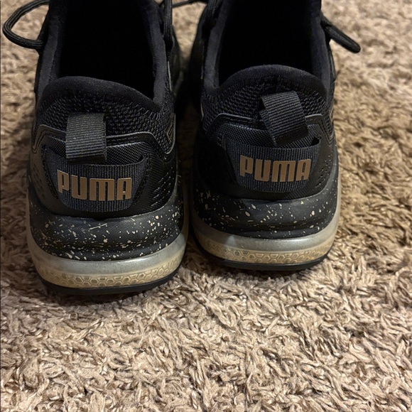 NWOT Puma Sneakers - Picture 6 of 10